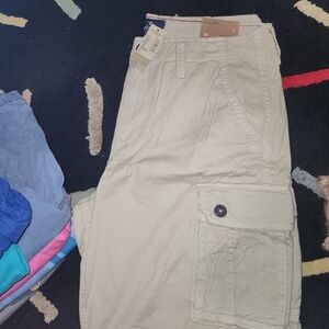 American Eagle Outfitters Men's Cargo Shorts - Khaki